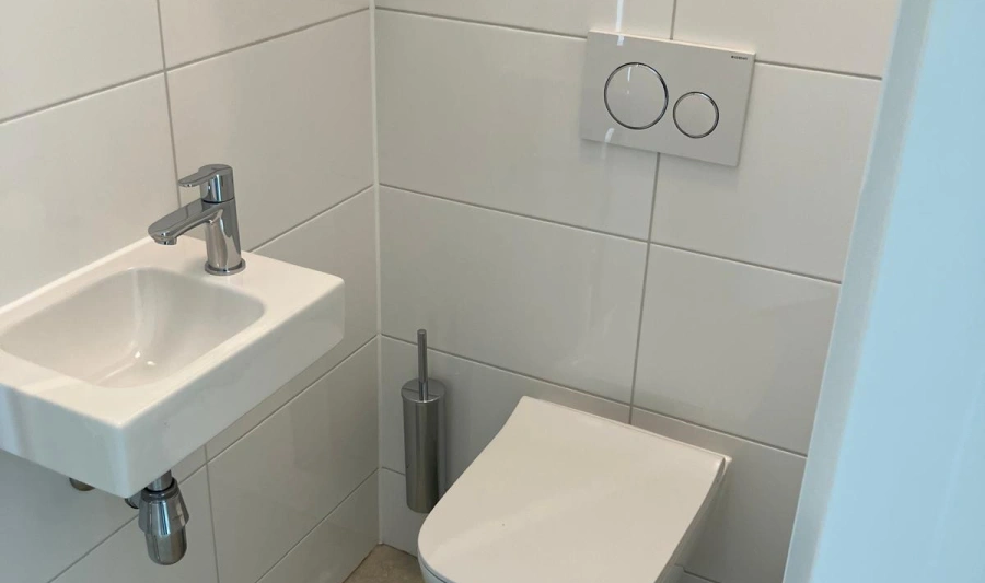 Plan Bee Onderhoud en Advies B.V. | Buswachtershokje Spijkenisse