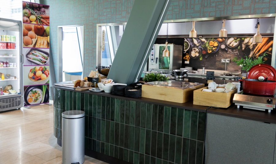 Plan Bee Onderhoud en Advies B.V. | Bedrijvenpand David Ricardostraat te Amsterdam